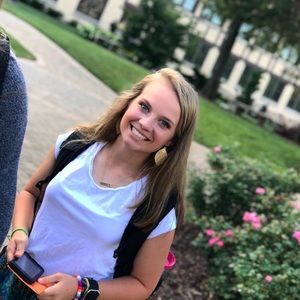 Meet your Posher, Bailey